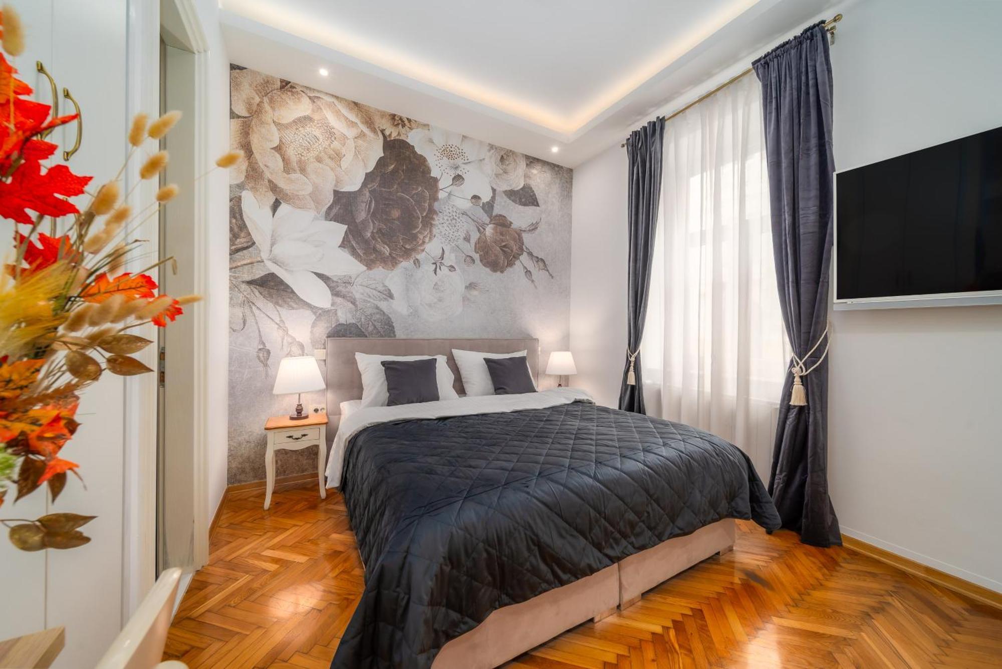 Aurelia Antik Apartments & Rooms, Zagreb City Center Екстер'єр фото