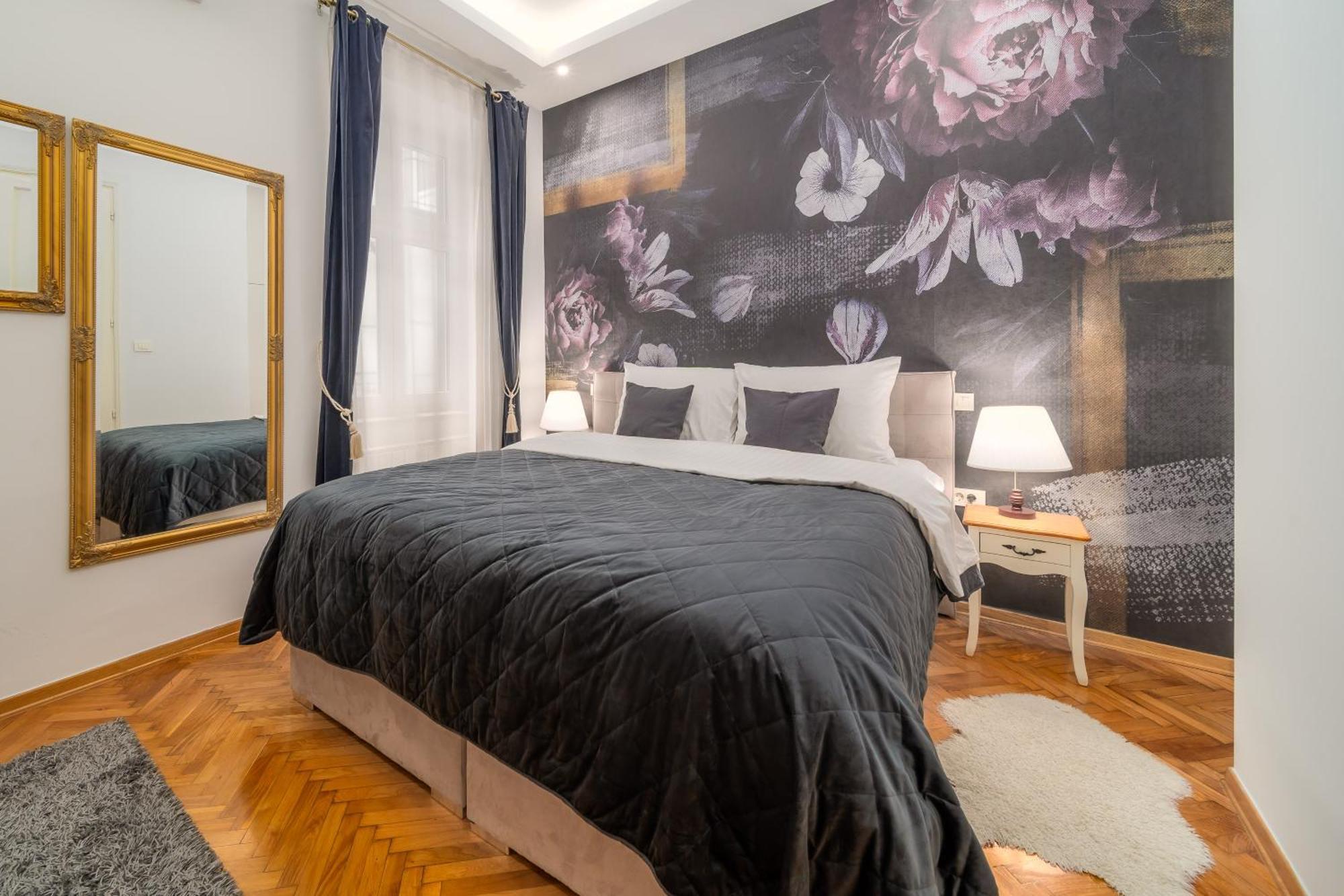 Aurelia Antik Apartments & Rooms, Zagreb City Center Екстер'єр фото